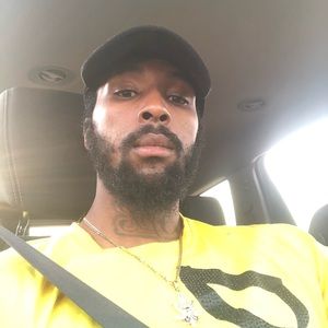 Meet your Posher, Devontae